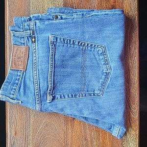 mens Lucky Brand 36x30 jeans. relaxed fit